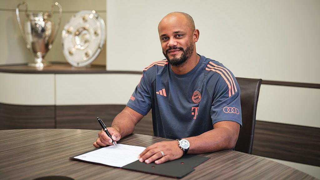 Vincent Kompany's contract with Bayern Munich is extended through 2029.