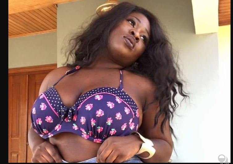 According to Sista Afia, a fan once inappropriately squeezed her breasts.
