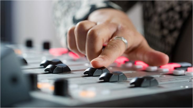 15 Powerful Ways to Listen Live Radio Online Free (2026 Guide) 4 live radio