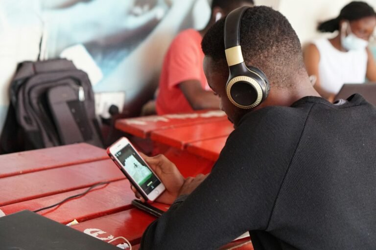Ghana radio streaming and mobile listening