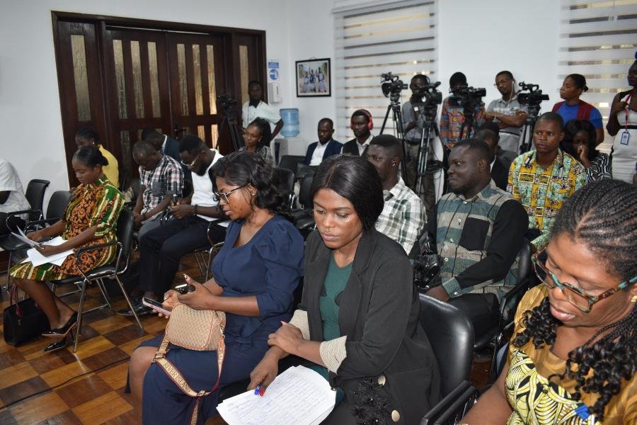 Ghana’s Media Landscape Is Changing as Radio, Digital News and Streaming Converge 1 Ghana’s Media Landscape Is Changing as Radio, Digital News and Streaming Converge